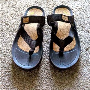 NWOT Freewaters Trifecta Sandal w/Cork Footbed